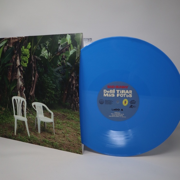 Bad Bunny - DTMF - Debi Tirar Mas Fotos Double Blue Vinyl Gatefold - Picture 5 of 5